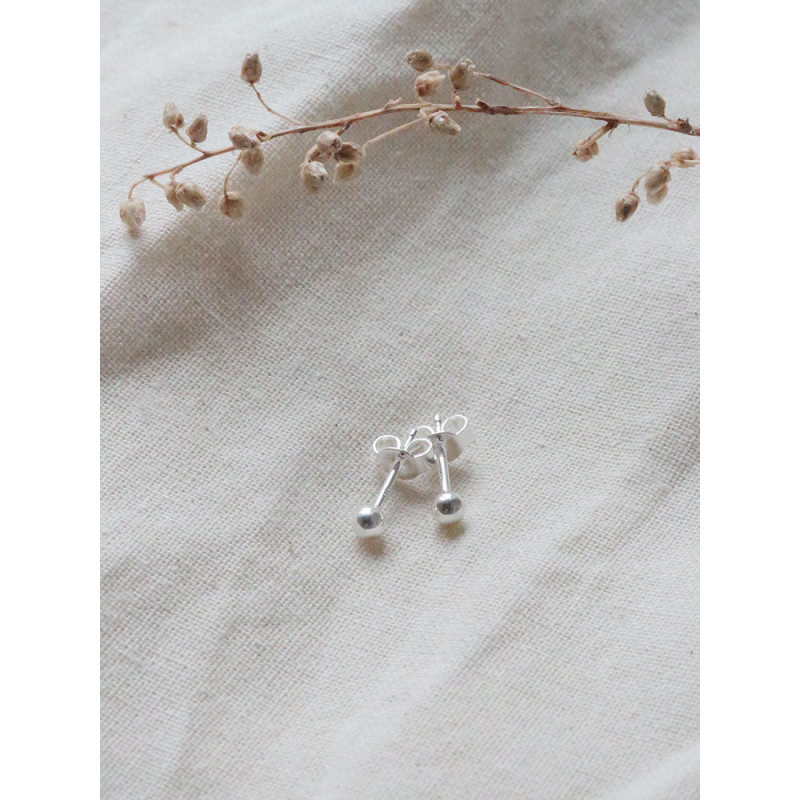 Mini Ohrstecker Yula